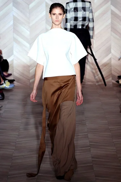 Look 39